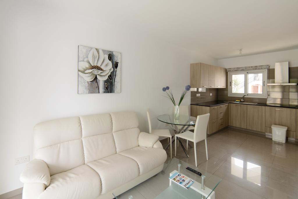 Katalimata Court Apartamento Agia Napa Exterior foto