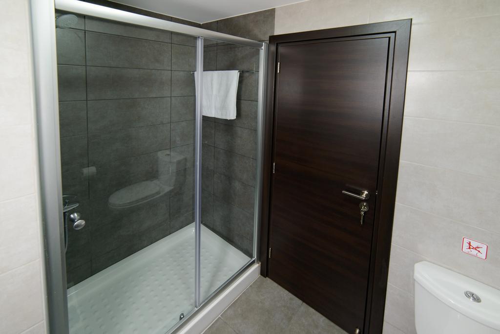 Katalimata Court Apartamento Agia Napa Exterior foto